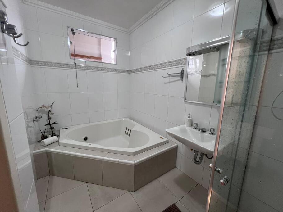 Estadia Das Gerais - Casa De Hospedes Adoravel Com Jacuzzi Ouro Preto  Exteriör bild